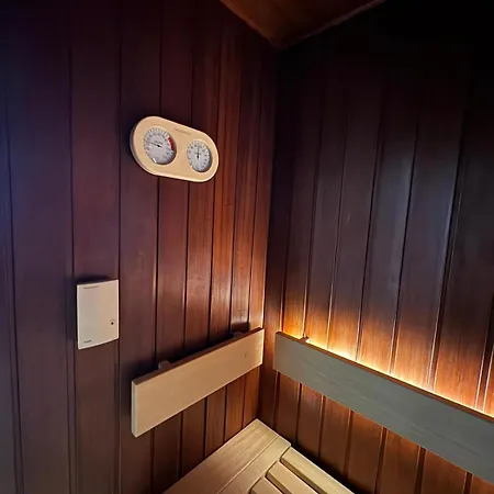 Atlantic 209 Apartment